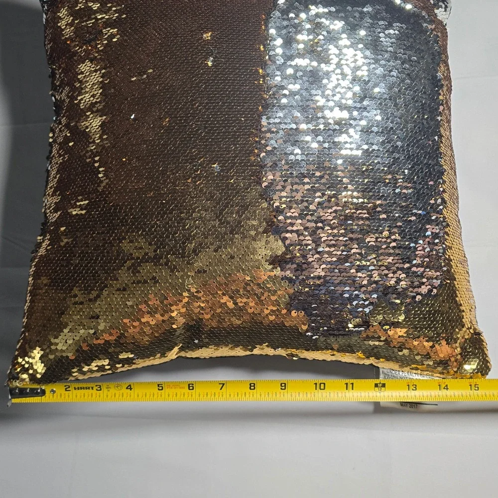 Mainstays Mermaid Sequin Throw Pillow Gold Silver Reversible Decorative 15x15